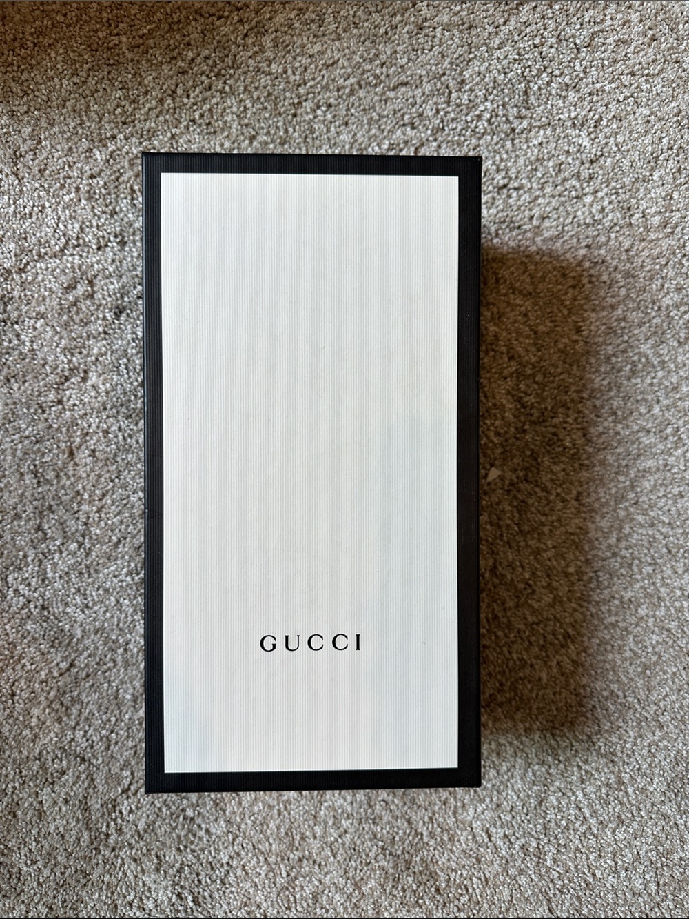 Gucci Black & White Signature Shoe Box + tissues + dust bags